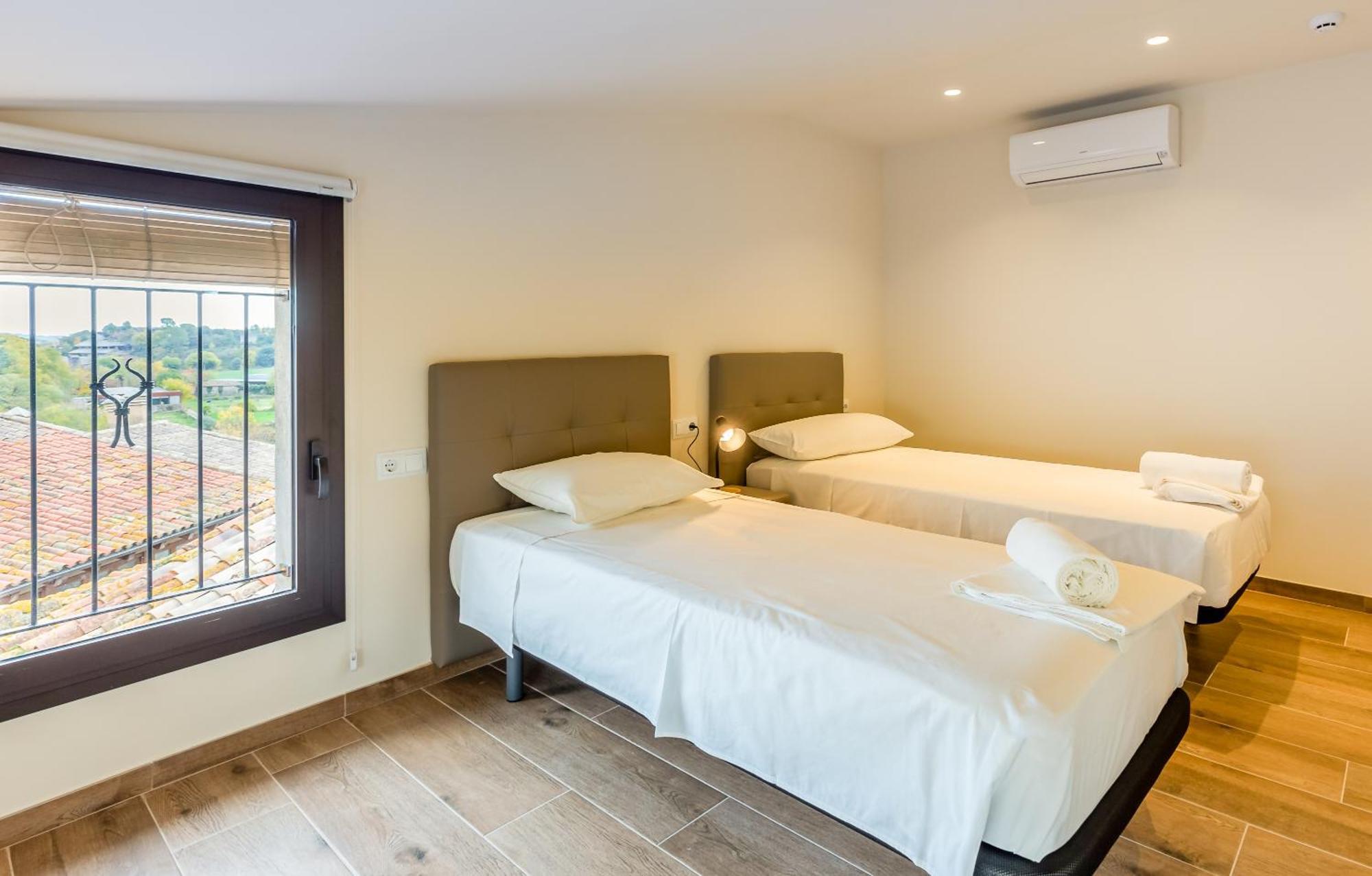 Can Cintet 3 Apartamento Con Terraza En Besalu Bagian luar foto