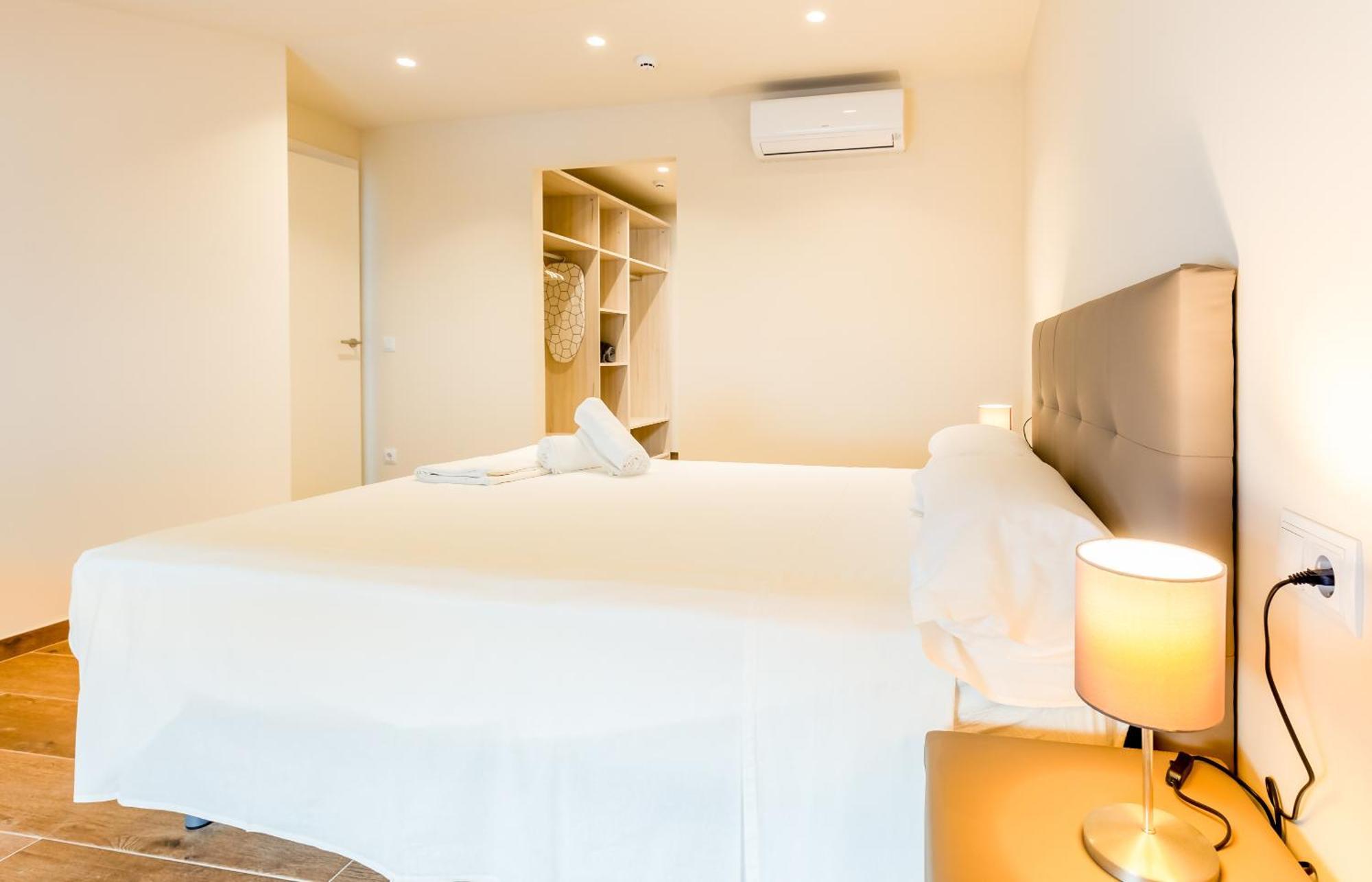 Can Cintet 3 Apartamento Con Terraza En Besalu Bagian luar foto