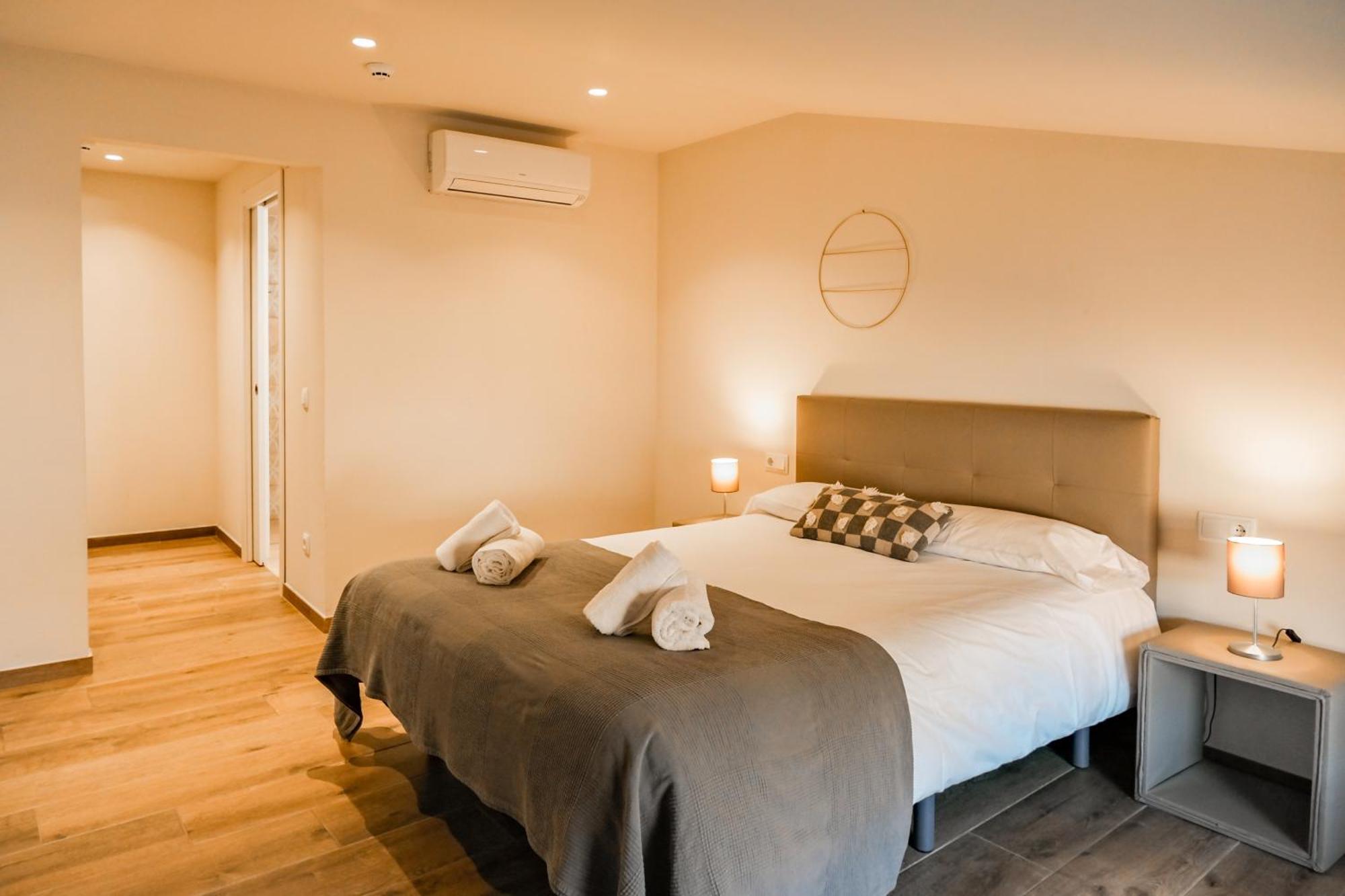 Can Cintet 3 Apartamento Con Terraza En Besalu Bagian luar foto