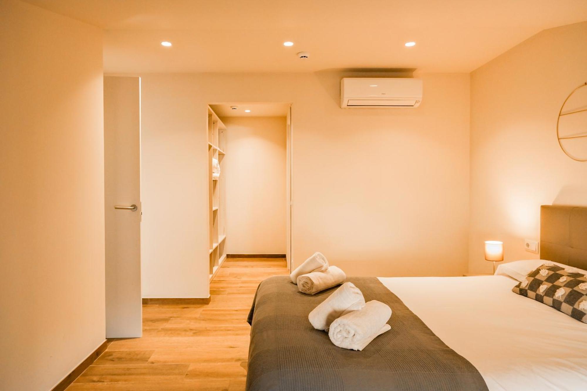 Can Cintet 3 Apartamento Con Terraza En Besalu Bagian luar foto