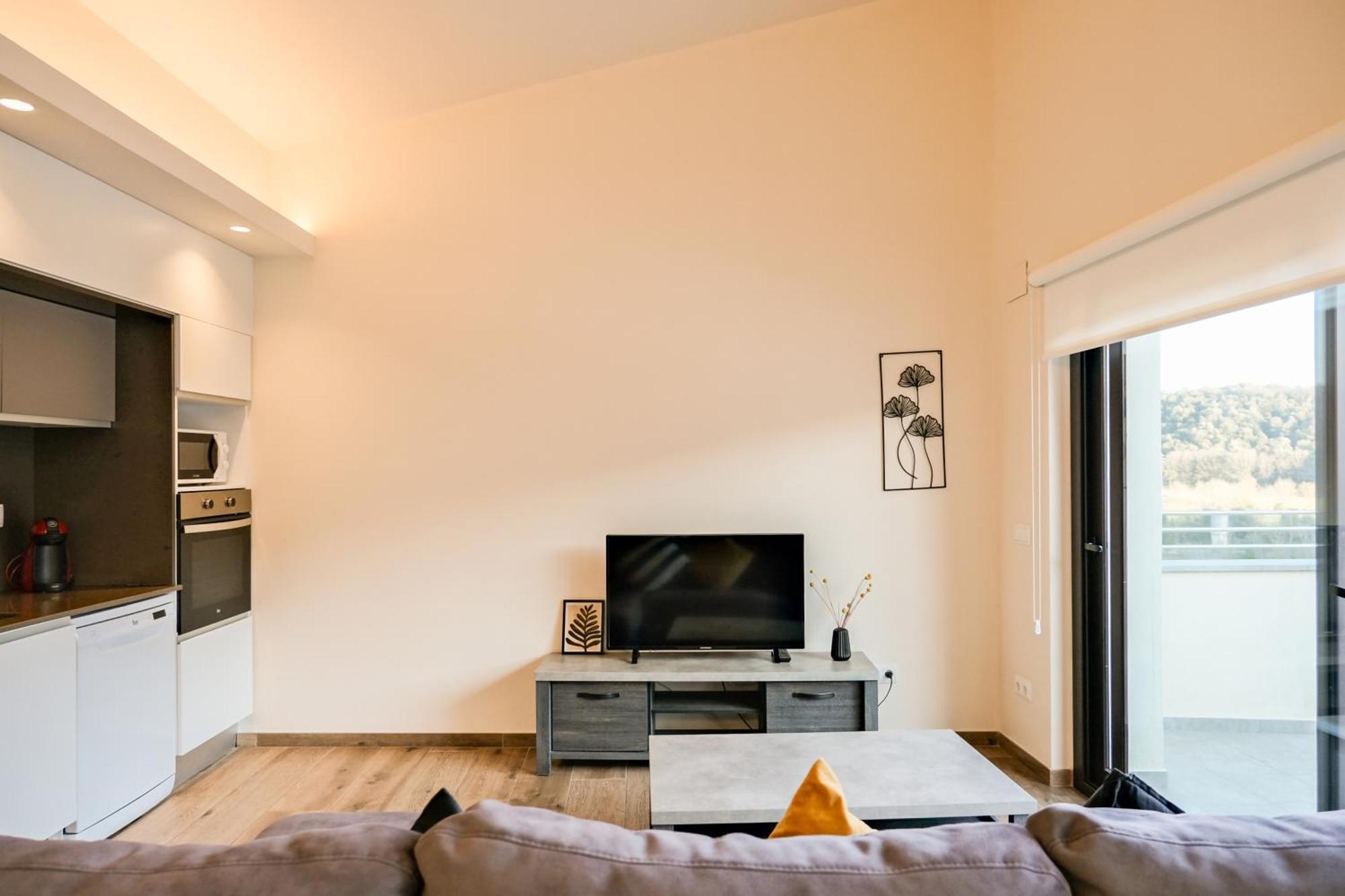 Can Cintet 3 Apartamento Con Terraza En Besalu Bagian luar foto