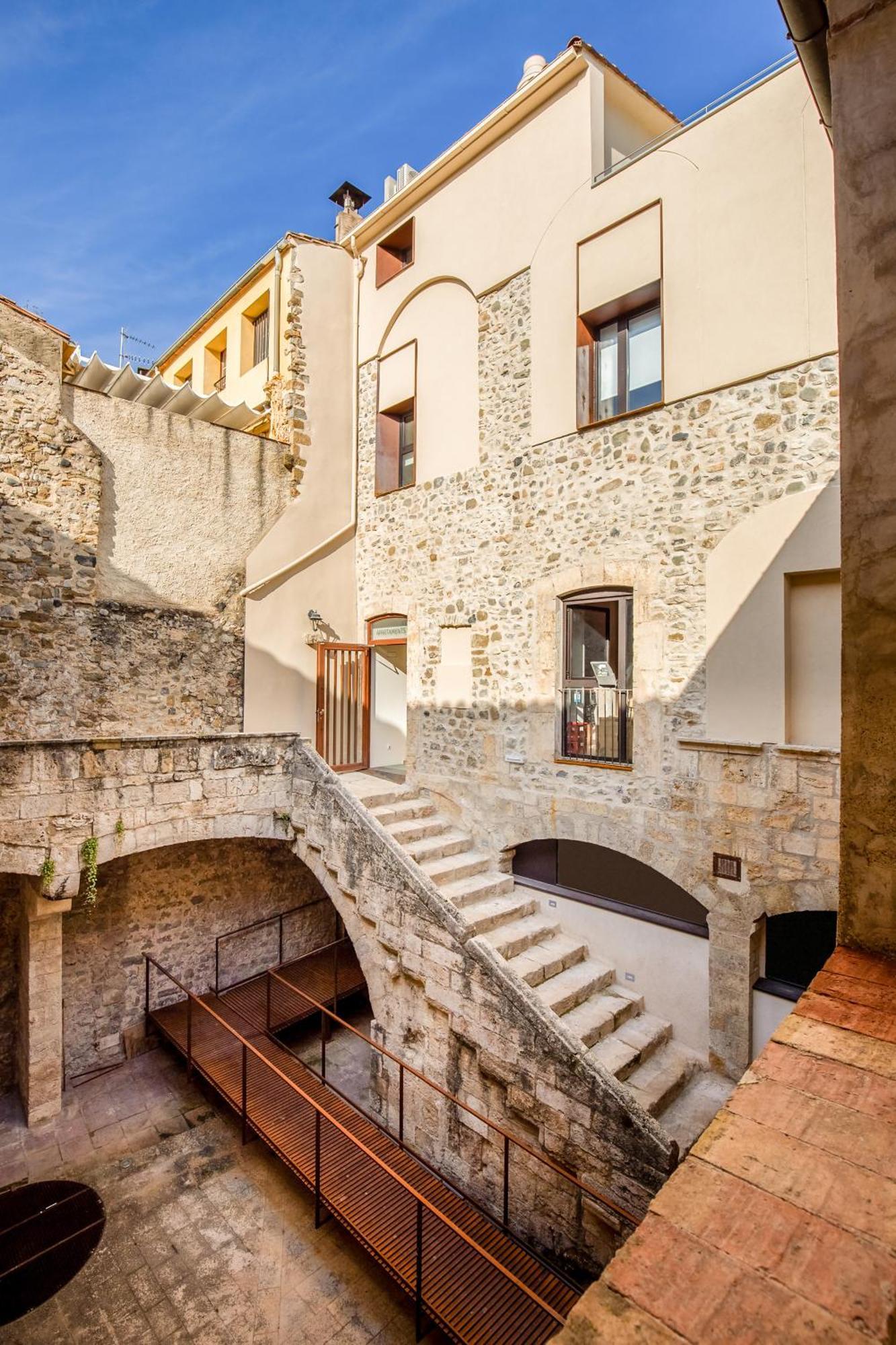 Can Cintet 3 Apartamento Con Terraza En Besalu Bagian luar foto